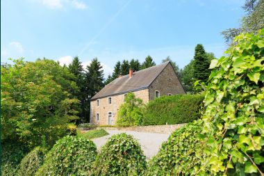 Pleasant holiday house for 9 pers. with jacuzzi to rent in Hotton