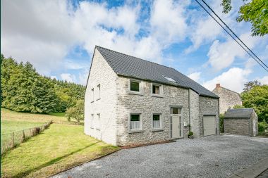 Nice villa for nine people close to the Abbey of Maredsous.