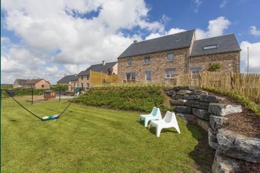 Very well equiped nice villa for 8 people in Doische