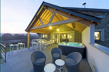 Charming luxury holiday cottage for 9 pers. to rent in La Roche 