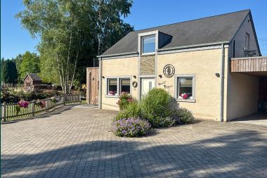 Luxury villa for 8 people to rent in the Ardennes (Bièvre)