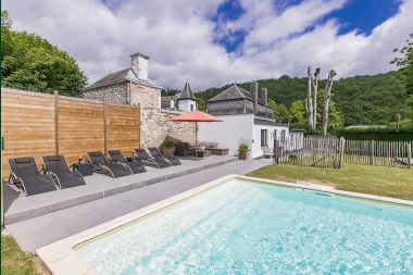 Charming holiday home for 4/5 people in Hastière near Dinant.
