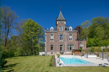 Château de luxe à Stavelot pour 8 avec piscine et jardin dans la Haute Fagne