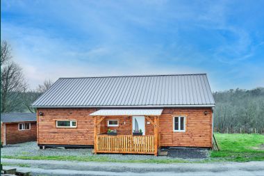 Charming chalet in Libin: hot tub, 4 people, nature and peace guaranteed