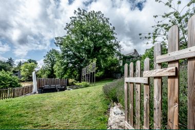 Holiday home with character for 6 p. to rent in the Ardennes (nr Dinant)