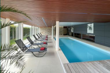 Luxurious holiday cottage for 8 persons with wellness in Malmedy