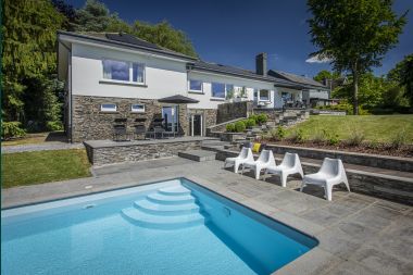 Holiday home for 8 persons with an outdoor pool in the Ardennes (Saint-Hubert)