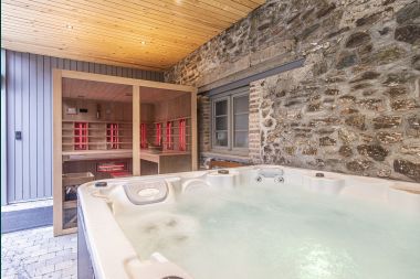 Beautiful holiday home for 8 p. to rent in Rendeux, Ardennes