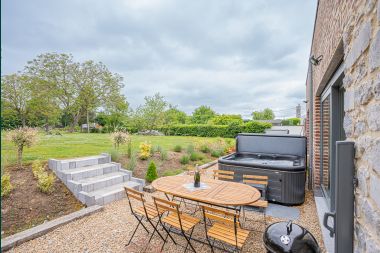 Charismatic holiday home with a hot tub for 6 guests for rent in the Ardennes