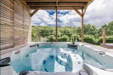 Luxe villa in Beauraing for six guests in the Ardennes