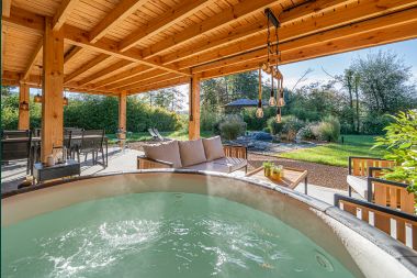 Holiday home in Erezée for 8 guests in the Ardennes 