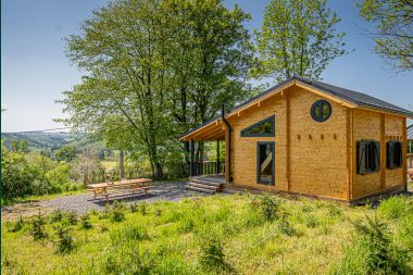 Charming chalet for 4 people in the Ardennes, Lierneux