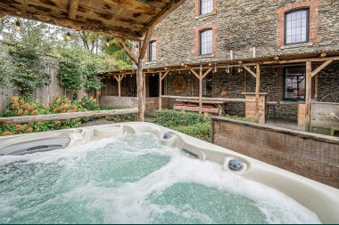 Unique holiday home for 6 people in Houffalize, in a Christmas atmosphere all year round!