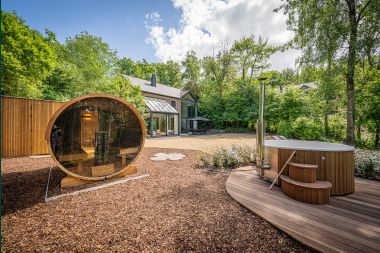 Luxury villa for 8 persons in Durbuy, 4 bedrooms, wellness, private garden