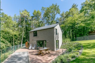 Detached holiday home for 4 persons in Érezée with private garden, outdoor sauna, playground equipment in the Ardennes