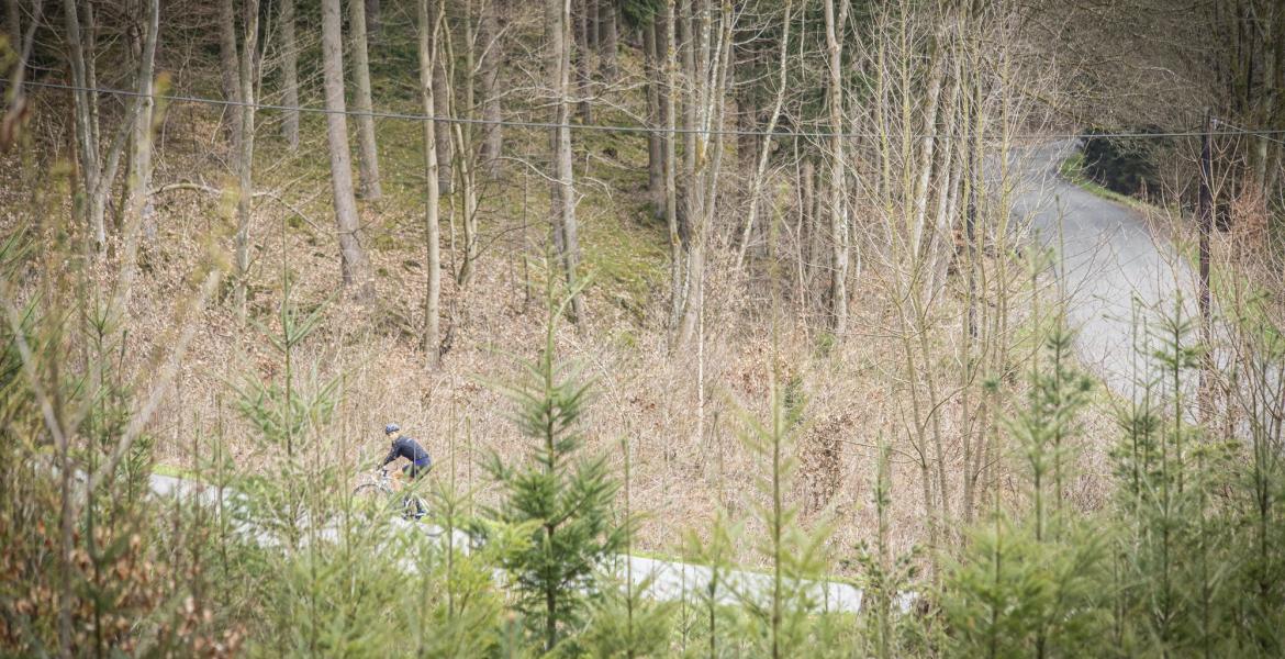 Le cycliste Tom Paquot propose un parcours autour de Huy