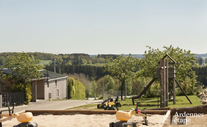 Vakantiehuis voor 12 personen op een boerderij in de Ardennen (Amel)
