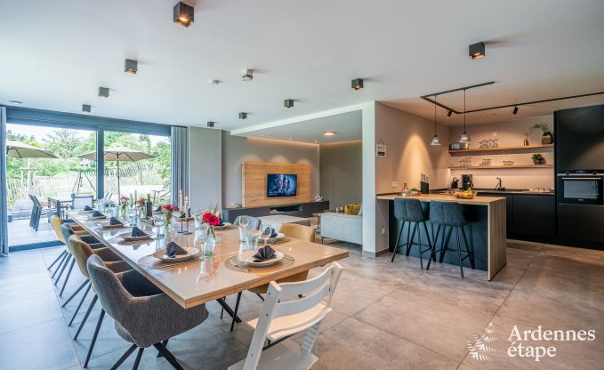 Prachtige vakantiewoning met buitenjacuzzi en sauna in Amel, Hoge Venen