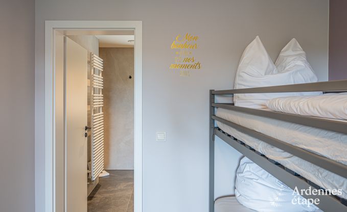 Prachtige vakantiewoning met buitenjacuzzi en sauna in Amel, Hoge Venen