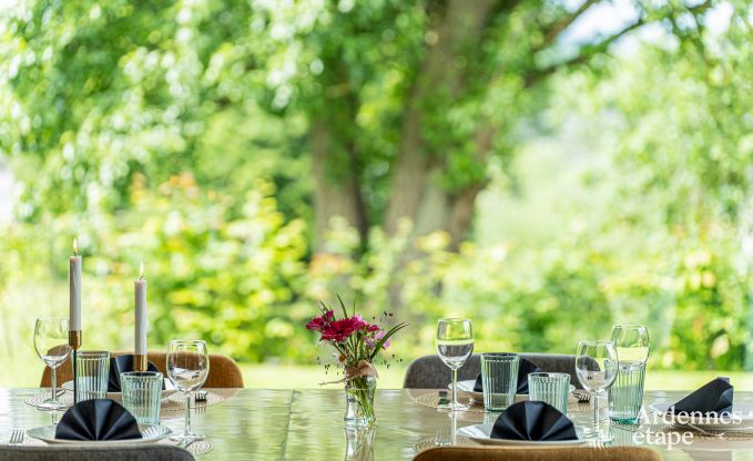 Prachtige vakantiewoning met buitenjacuzzi en sauna in Amel, Hoge Venen