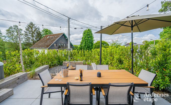 Prachtige vakantiewoning met buitenjacuzzi en sauna in Amel, Hoge Venen