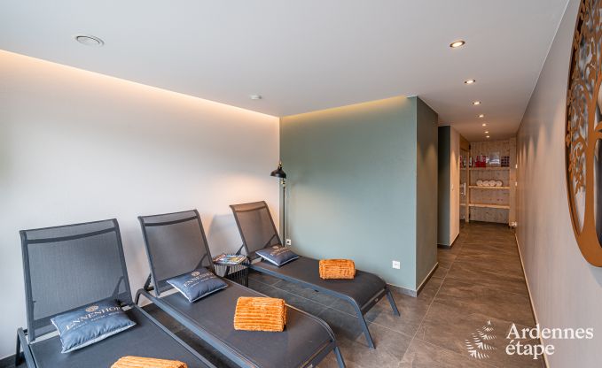 Prachtige vakantiewoning met buitenjacuzzi en sauna in Amel, Hoge Venen