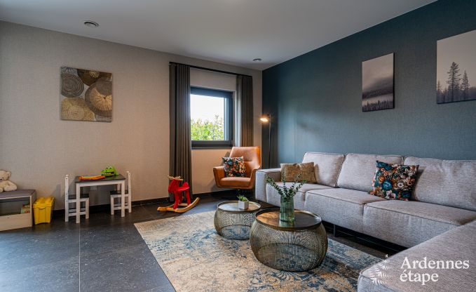 Prachtige vakantiewoning met buitenjacuzzi en sauna in Amel, Hoge Venen