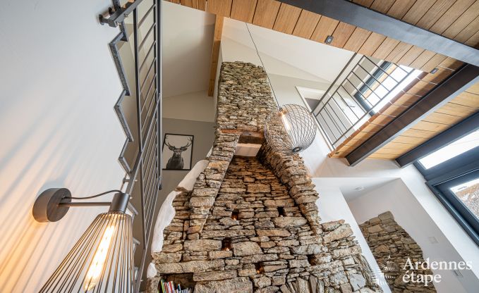 Prachtige vakantiewoning met buitenjacuzzi en sauna in Amel, Hoge Venen