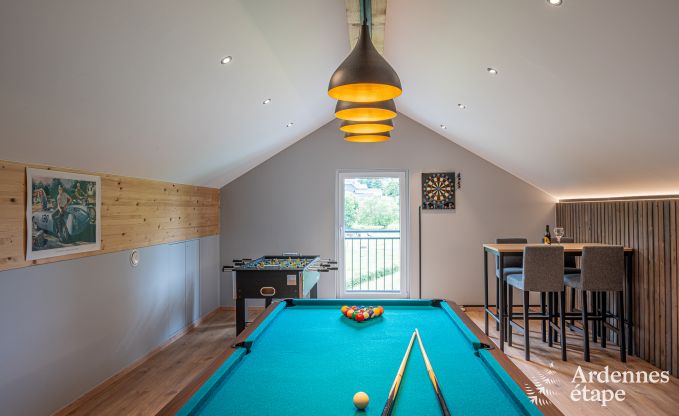 Prachtige vakantiewoning met buitenjacuzzi en sauna in Amel, Hoge Venen