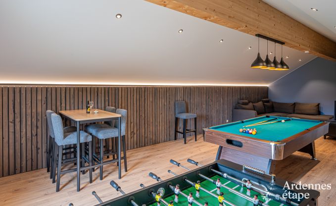 Prachtige vakantiewoning met buitenjacuzzi en sauna in Amel, Hoge Venen