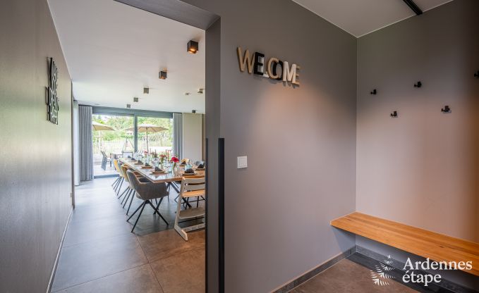 Prachtige vakantiewoning met buitenjacuzzi en sauna in Amel, Hoge Venen