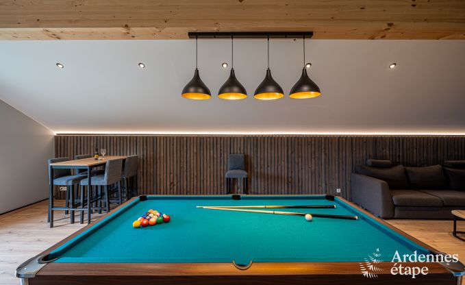 Prachtige vakantiewoning met buitenjacuzzi en sauna in Amel, Hoge Venen