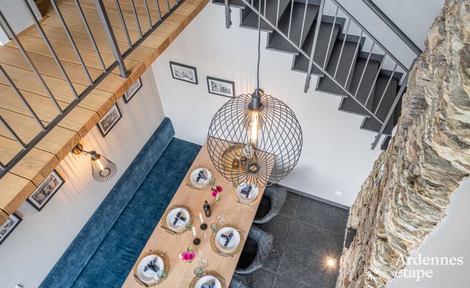 Prachtige vakantiewoning met buitenjacuzzi en sauna in Amel, Hoge Venen