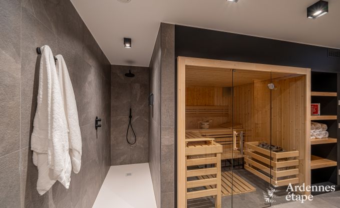 Prachtige vakantiewoning met buitenjacuzzi en sauna in Amel, Hoge Venen