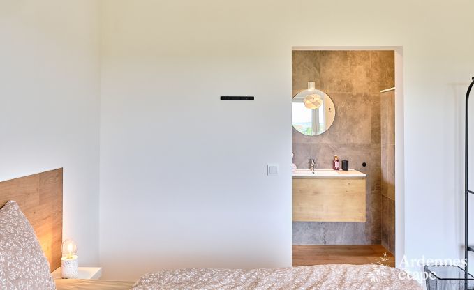 Moderne vakantiewoning voor 10 personen in Amel met 4 slaapkamers, 5 badkamers, sauna, fitnessruimte, speelkamer en privtuin