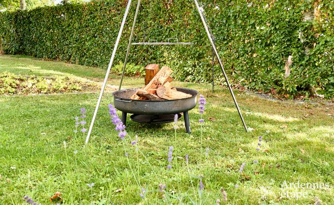 Moderne vakantiewoning voor 10 personen in Amel met 4 slaapkamers, 5 badkamers, sauna, fitnessruimte, speelkamer en privtuin