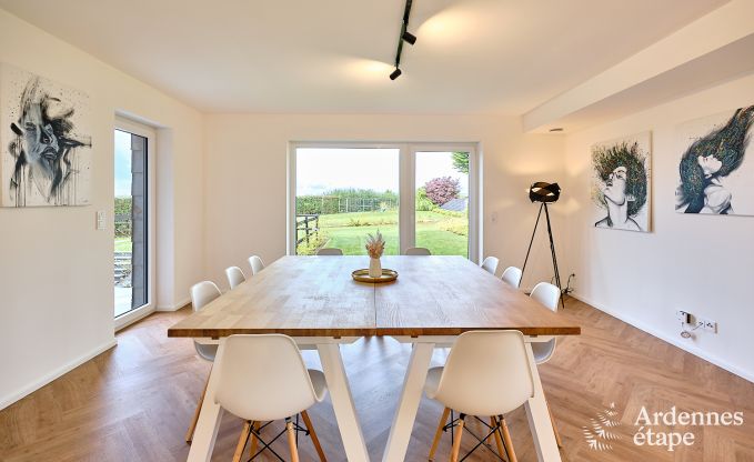 Moderne vakantiewoning voor 10 personen in Amel met 4 slaapkamers, 5 badkamers, sauna, fitnessruimte, speelkamer en privtuin