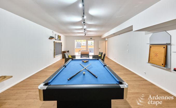 Moderne vakantiewoning voor 10 personen in Amel met 4 slaapkamers, 5 badkamers, sauna, fitnessruimte, speelkamer en privtuin