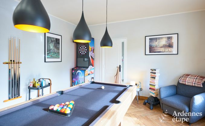 Luxevilla met zwembad en tennisbaan voor 14 personen in Anhe, gelegen in de vallei van de Moligne