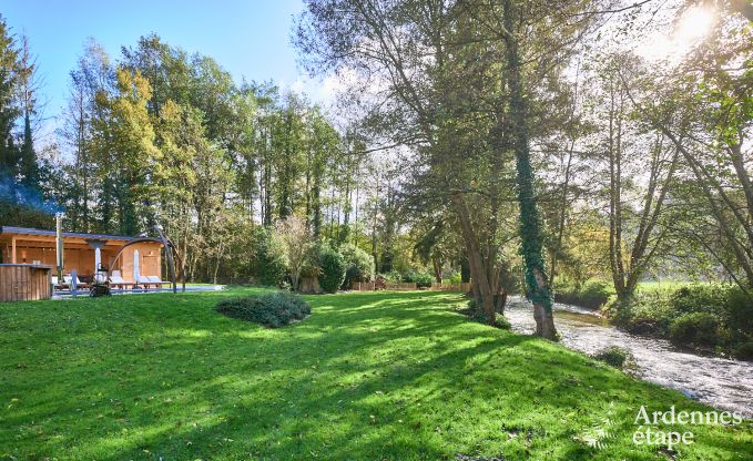 Luxevilla met zwembad en tennisbaan voor 14 personen in Anhe, gelegen in de vallei van de Moligne