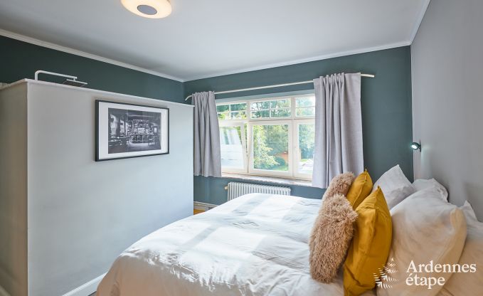 Luxevilla met zwembad en tennisbaan voor 14 personen in Anhe, gelegen in de vallei van de Moligne