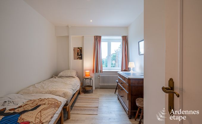 Ruime villa in Assesse, 9 personen met 5 slaapkamers en jullie eigen park