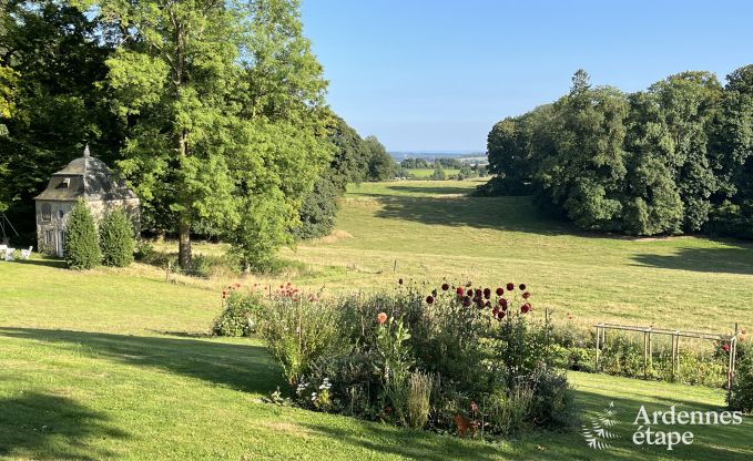 Ruime villa in Assesse, 9 personen met 5 slaapkamers en jullie eigen park