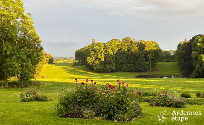 Ruime villa in Assesse, 9 personen met 5 slaapkamers en jullie eigen park