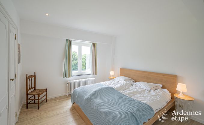 Ruime villa in Assesse, 9 personen met 5 slaapkamers en jullie eigen park