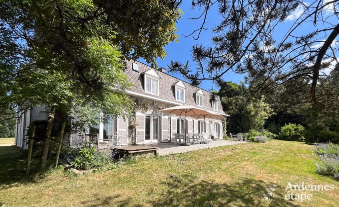 Ruime villa in Assesse, 9 personen met 5 slaapkamers en jullie eigen park