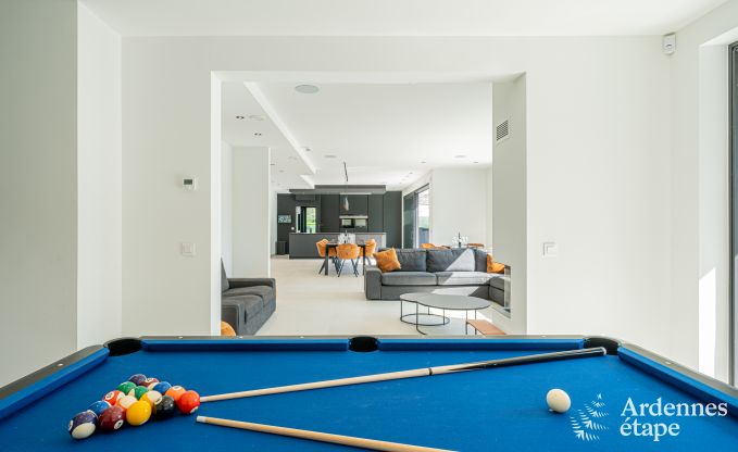 Luxe villa met zwembad en sauna in Assesse, Ardennen