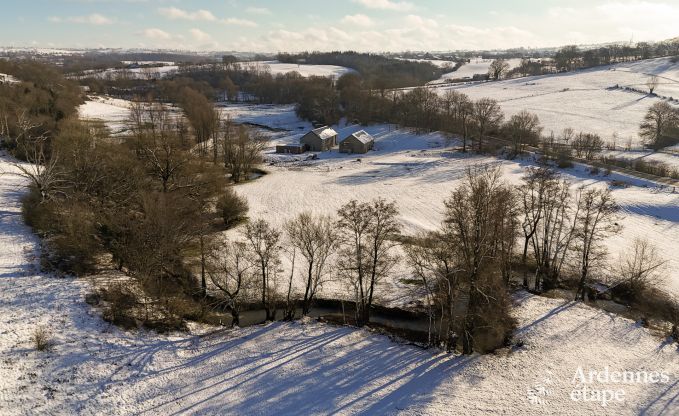 Ruime vakantiewoning aan het water in Aubel voor 21 personen met 9 slaap- en badkamers, binnenzwembad en priv�tuin