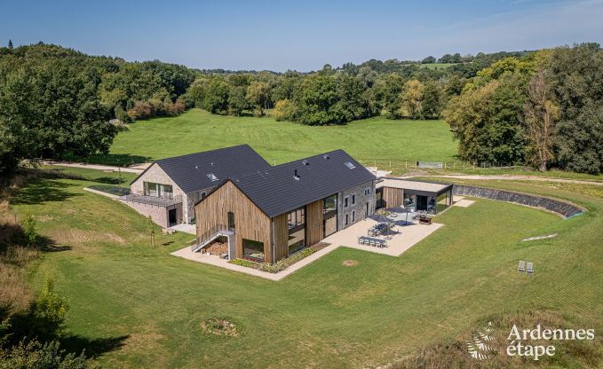 Ruime vakantiewoning aan het water in Aubel voor 21 personen met 9 slaap- en badkamers, binnenzwembad en priv�tuin