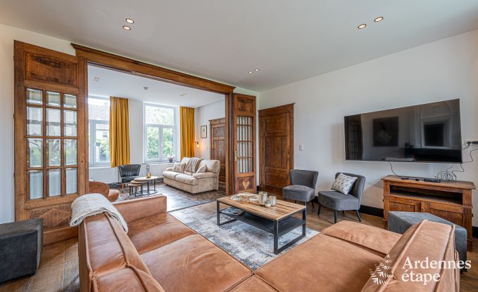 Ruime luxe villa voor groepen tot 15 personen aan het water in Aywaille